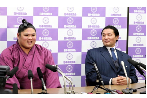 十両昇進条件とは 給料や褒賞金の金額はいくら 付け人や着物はいつから 3a Tripleaxel